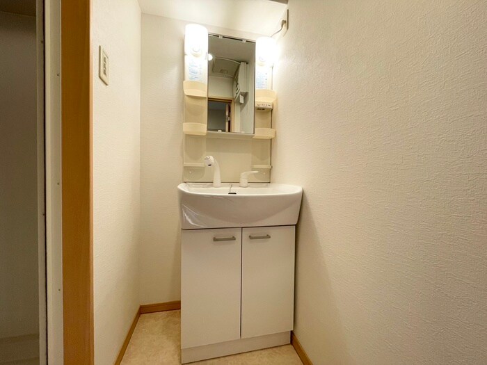 物件内観写真12　(洗面)