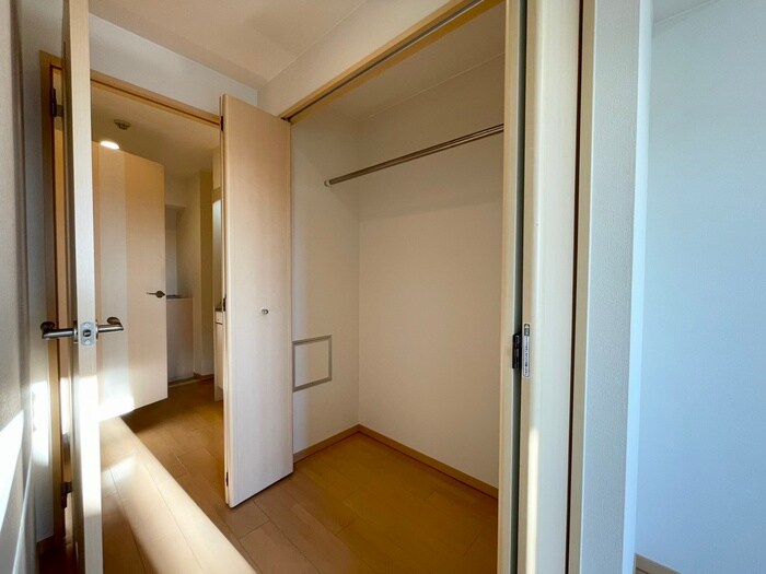 物件内観写真13　(収納)