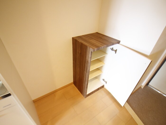 物件内観写真17　(靴箱)