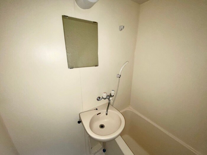 物件内観写真11　(洗面)