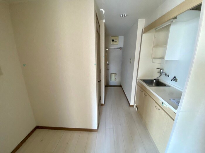 物件内観写真21　(廊下)