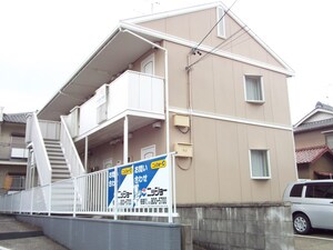 ハイツ鈴木外観写真