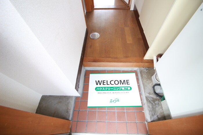 物件内観写真17　(玄関)
