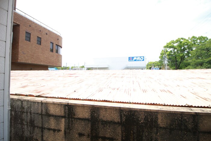 物件内観写真21　(室内からの展望)