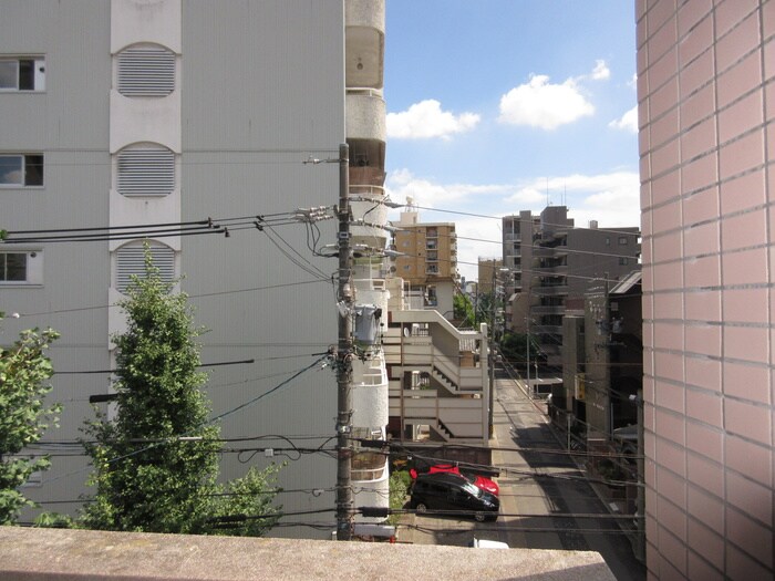 物件内観写真14　(室内からの展望)