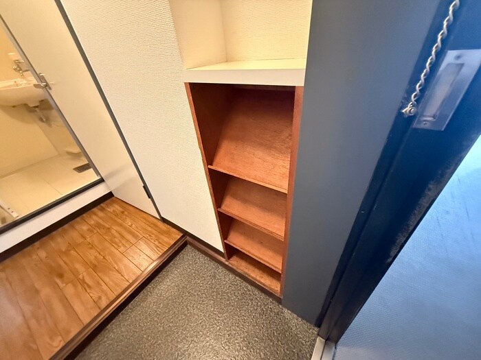 物件内観写真17　(靴箱)