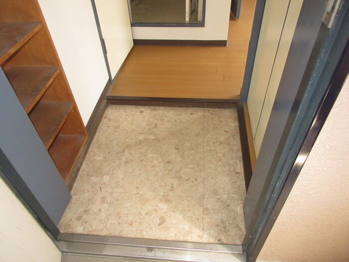 物件内観写真20　(玄関)