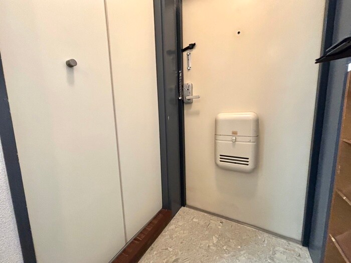 物件内観写真21　(玄関)