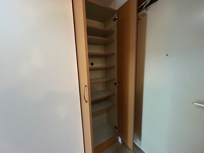 物件内観写真15　(靴箱)