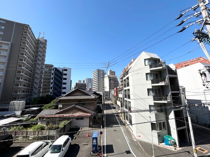 物件内観写真15　(室内からの展望)