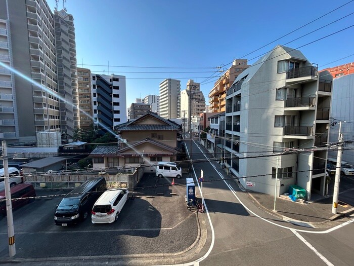 物件内観写真20　(室内からの展望)