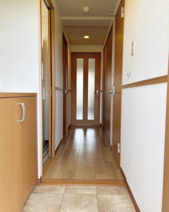 物件内観写真9　(廊下)