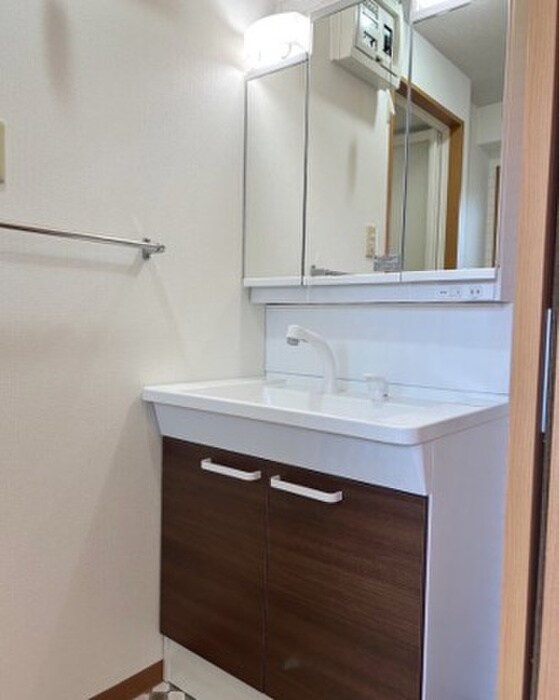 物件内観写真11　(洗面)