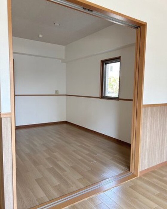 物件内観写真16　(居室)