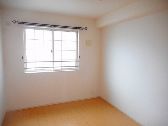 物件内観写真13　(居室)