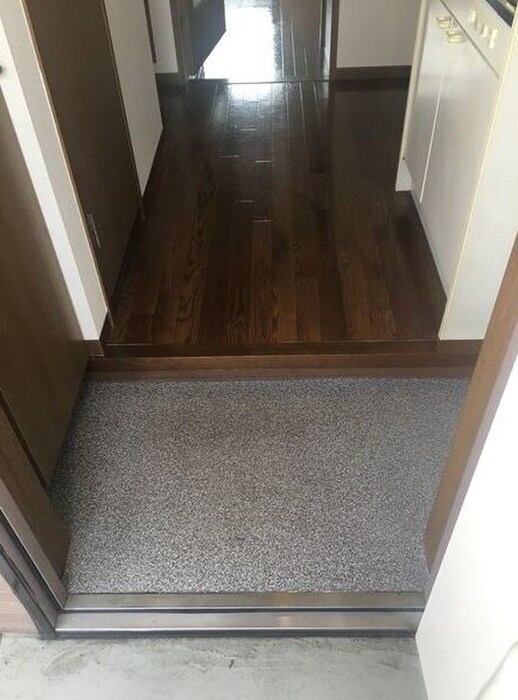 物件内観写真14　(玄関)