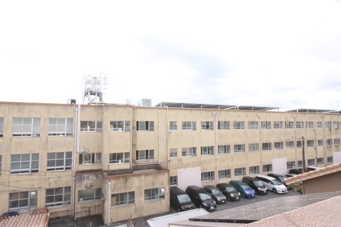 物件内観写真19　(室内からの展望)