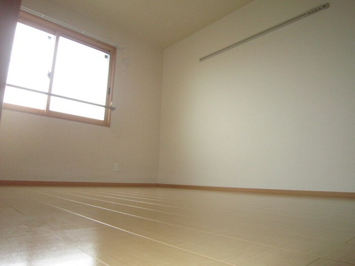 物件内観写真4　(居室)