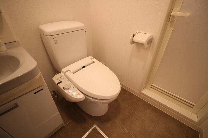 物件内観写真12　(トイレ)