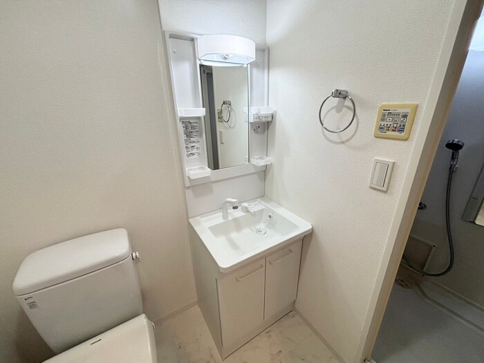 物件内観写真12　(洗面)