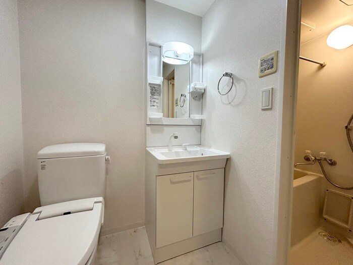 物件内観写真13　(洗面)