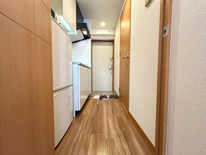 物件内観写真18　(廊下)