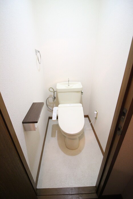 物件内観写真9　(トイレ)