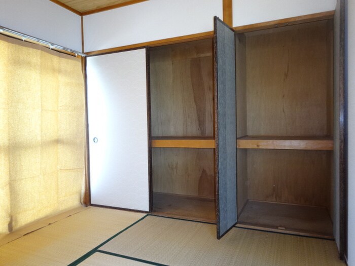 尾関ハイツの収納