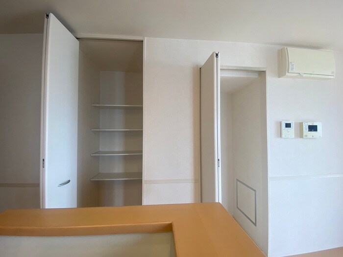 物件内観写真9　(収納)
