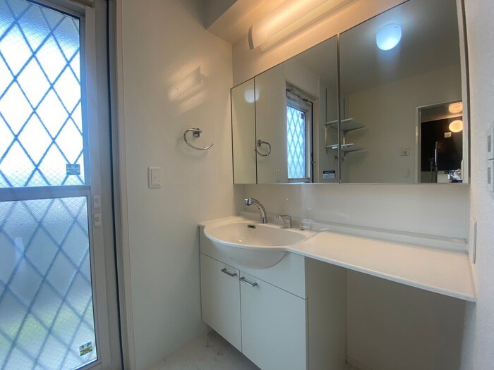 物件内観写真14　(洗面)