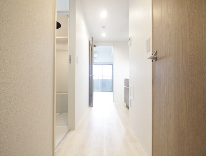 物件内観写真15　(廊下)