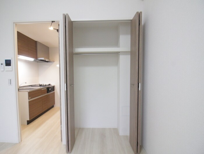 物件内観写真16　(収納)