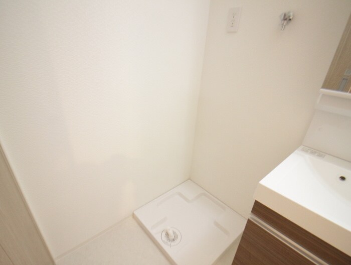 物件内観写真17　(洗濯機置場)