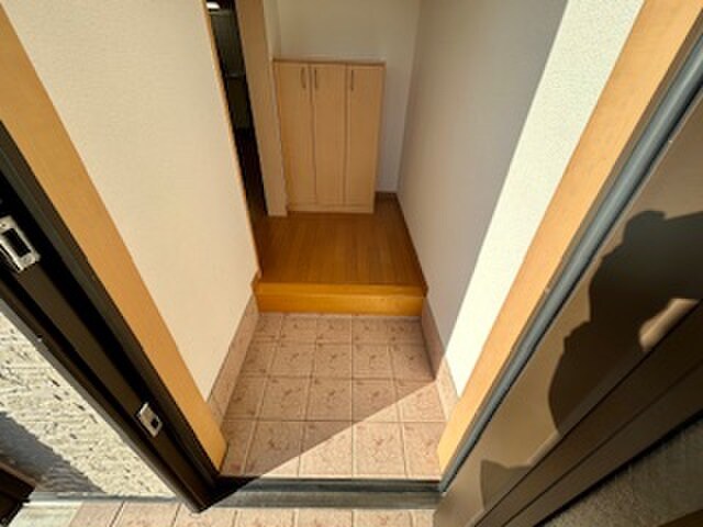 物件内観写真14　(玄関)