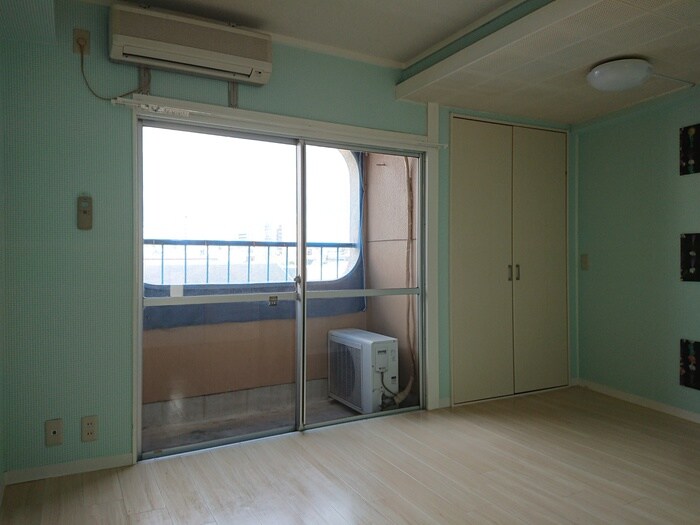 物件内観写真7　(居室)