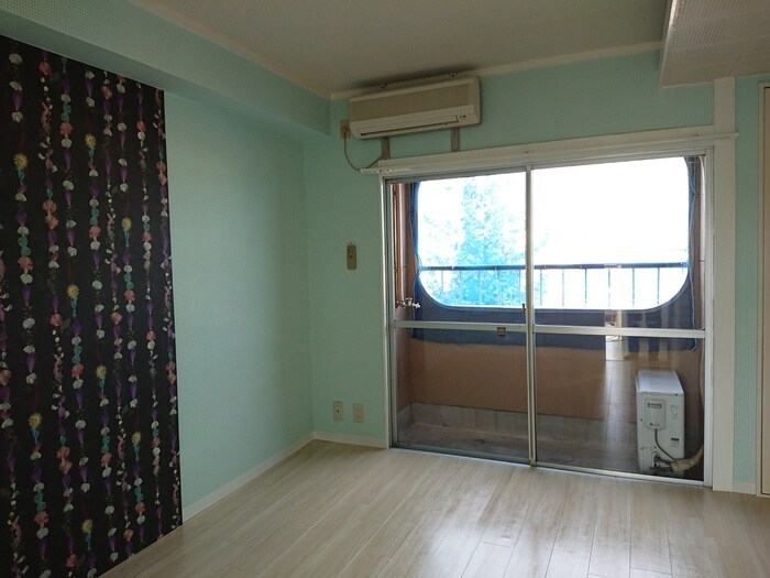 物件内観写真12　(居室)