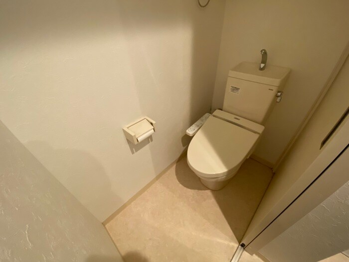 物件内観写真14　(トイレ)
