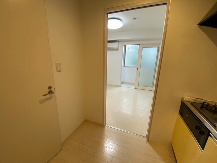 物件内観写真16　(廊下)