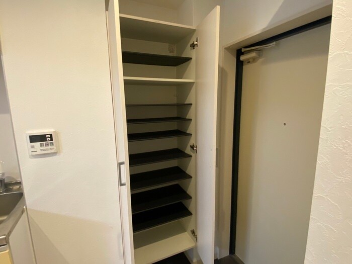 物件内観写真17　(廊下)