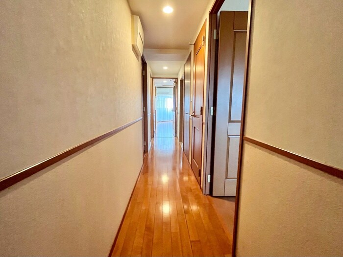 物件内観写真19　(廊下)
