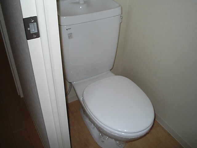 物件内観写真10　(トイレ)