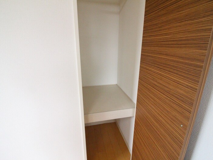 物件内観写真15　(収納)