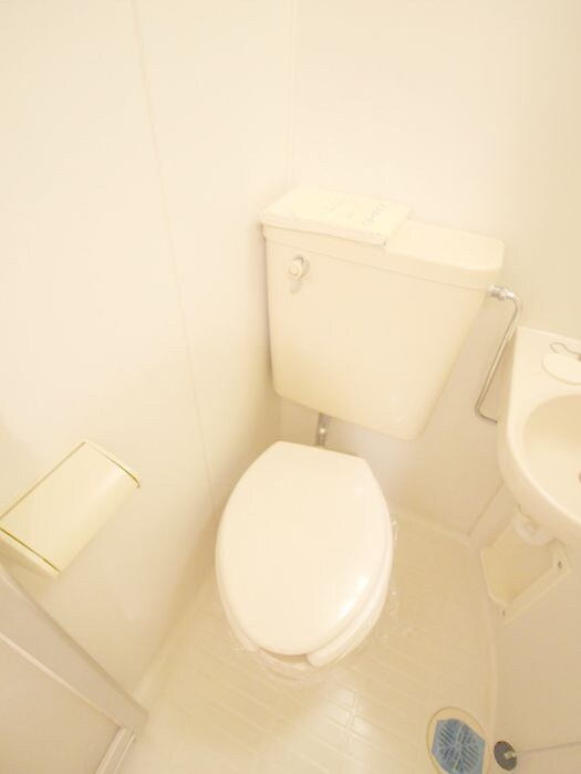 物件内観写真15　(トイレ)