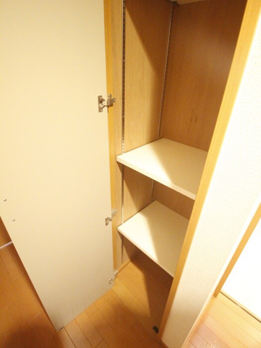 物件内観写真14　(靴箱)