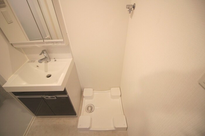 物件内観写真10　(洗濯機置場)