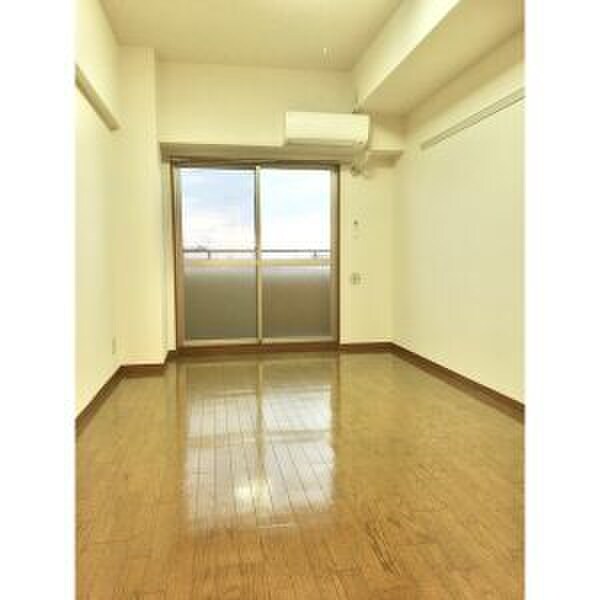 物件内観写真9　(居室)