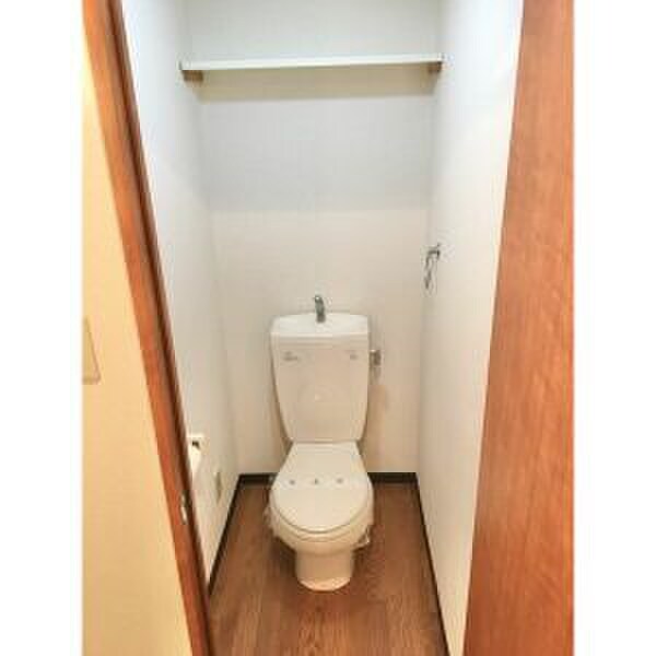 物件内観写真14　(トイレ)