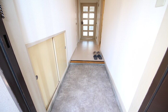 物件内観写真15　(玄関)