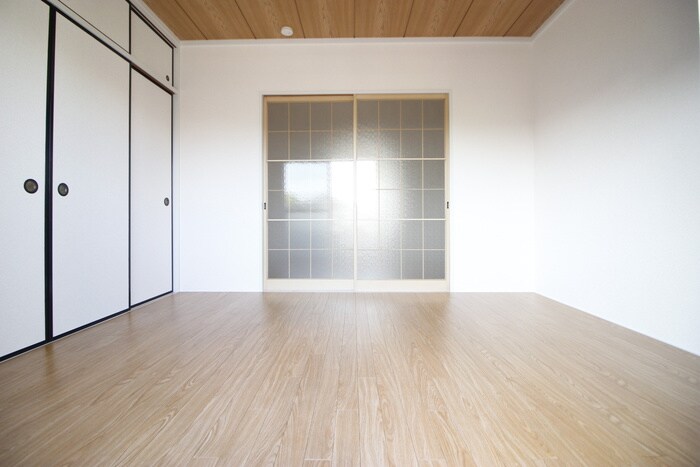 物件内観写真8　(居室)