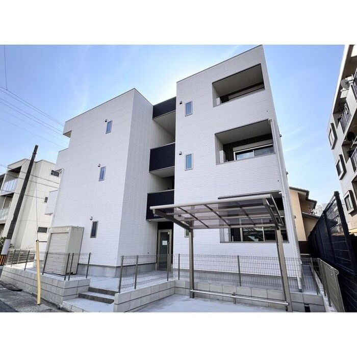 物件外観写真1　(外観写真)